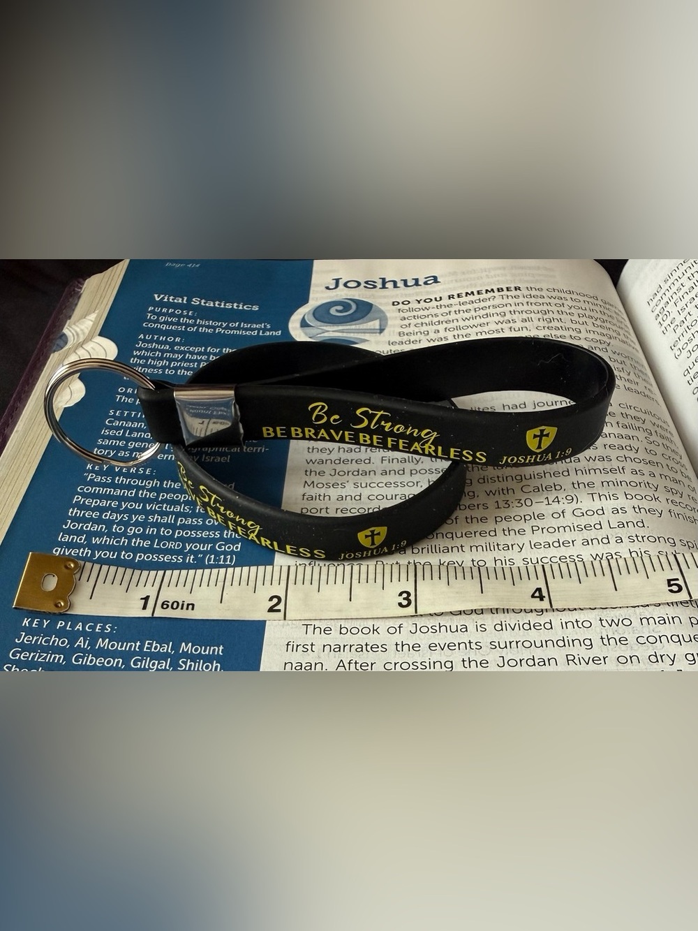 Be Strong Be Brave Be Fearless Black & Yellow Silicone Bracelet & Keychain